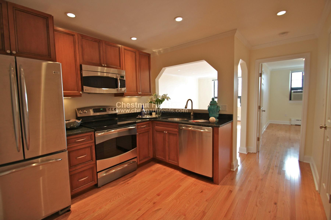 Call call or text Arezou at 617-584-7817 - AMAZING LOCATION! MINUTES FROM HARVARD SQ. NO BROKER FEE!! 2 BED 1 BATH!!
