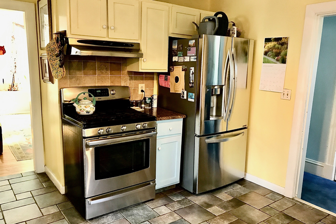 Kitchen - 3rd Floor apartment in Victorian Home