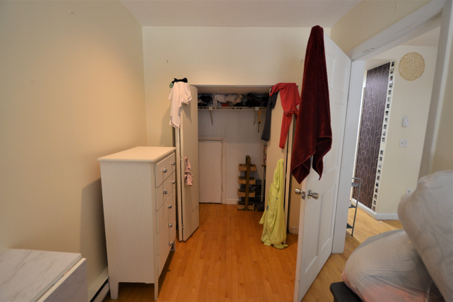 bedroom - Very Spacious 2 Bed 1 BA on St Stephen St Avail 9/1/26 Apartments