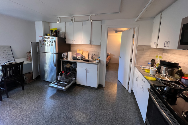 Kitchen#2 - Harvard Peabody Terrace (HUH) – 1 Room Available in 3B2B Apartment $1450