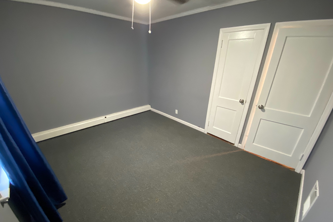 Bedroom - Maple Ave - 4 Bedroom - Available As of February 10th, 2025 House