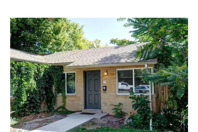 Front - 728 19th St - Spring 2026 Sublease Townhome