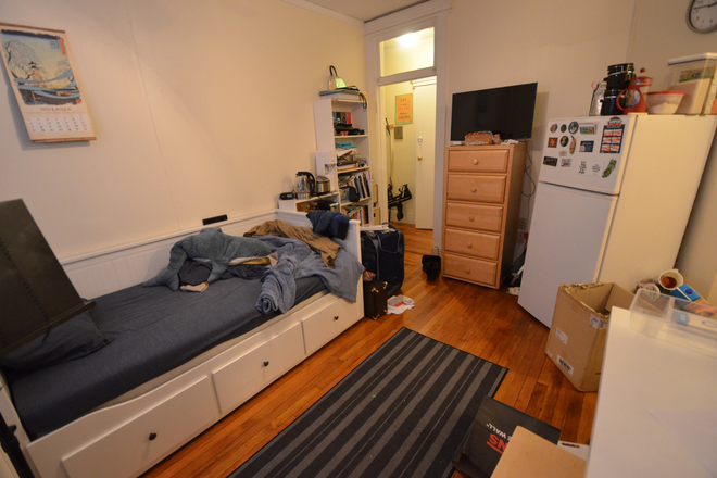 24 Haviland St - NO BROKER'S FEE! COMFORTABLE STUDIO on Haviland St. - Avail 9/01 Apartments