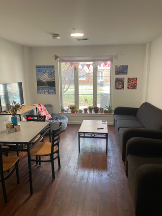 Living Room - South Campus Commons 1 – On-Campus Apartment in the Heart of UMD