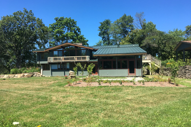 House exterior - Room Available in South Amherst Home in exchange for help- Perfect for Graduate Student