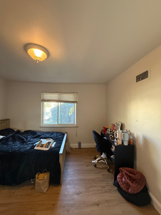 downstairs bedroom - 854 18th st Duplex