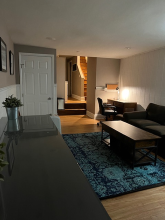 living room area - Fully furnished studio apartment in the heart of Mt. Vernon