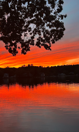 Sunset - Lakefront 2 BR Home (sleeps 4-8) September thru May near UMass Lowell / Short Term Vacatio
