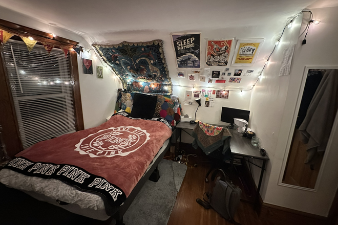 Bedroom 2, ready for end of May - Rooms for summer sublet (mid may to end of august), close to campus, red line Davis square. Apartments