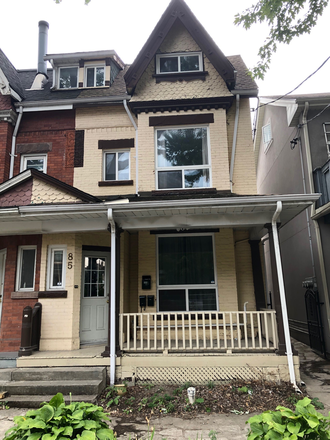 Front of House - 4 Bedroom unit