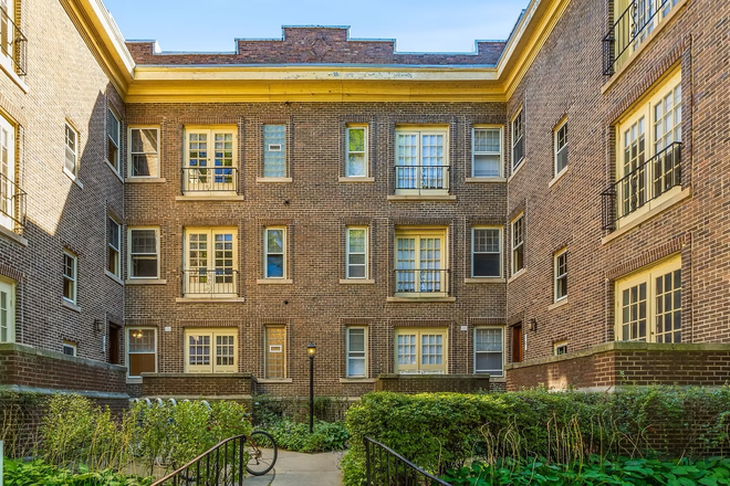 Outside Street View - Spacious, furnished apartment 5 minutes from campus!