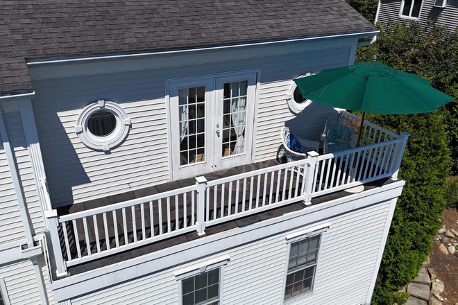 Deck - 77 Crest Avenue House