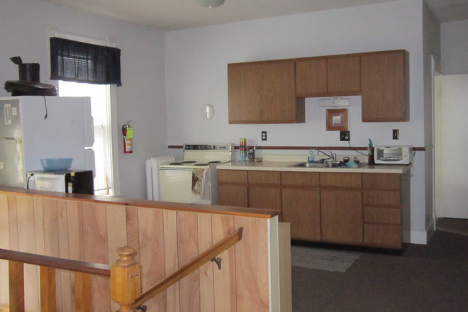 Shared Kitchen - Rooms for Rent Apartments