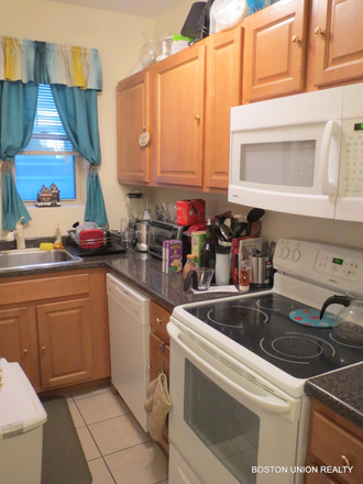 Kitchen - Great Location for Berklee Students Apartments