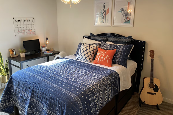 Private Bedroom - Grandmarc At The Corner