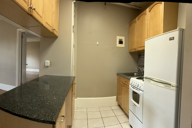 Call call or text Arezou at 617-584-7817 - GREAT 1 BED 1 BATH IN KENMORE SQ. NO FEE!! HEAT AND HOT WATER INCLUDED!! Apartments
