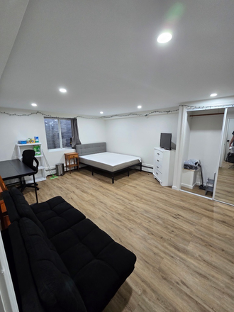 New Basement bedroom with egress window - New bedroom 01-Aug-2026. 5min Walk to Purdue. Utilities included. House