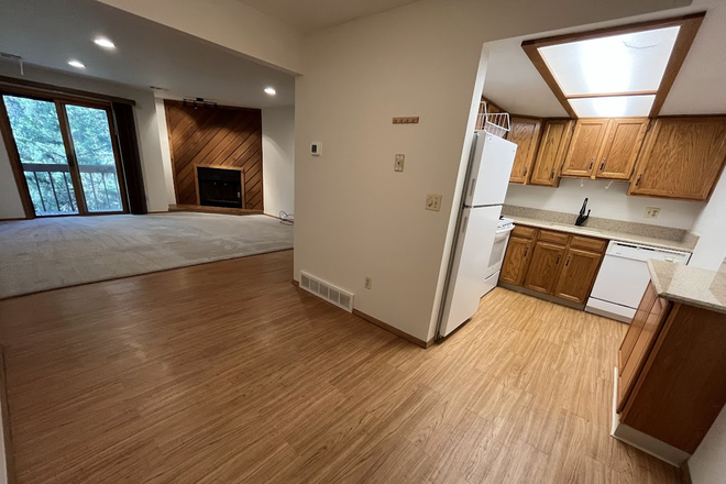 3 - AUGUST PRE-LEASING: 2932 Shadow Creek Dr #K208 Condo