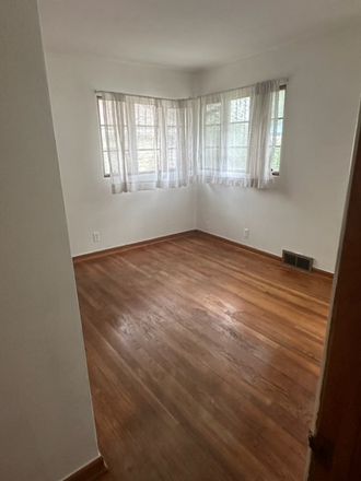 Bedroom - Central mishawaka House