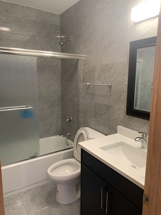 2nd bathroom - Fully Furnished Room for Male Student – Winter Sublease Apartments