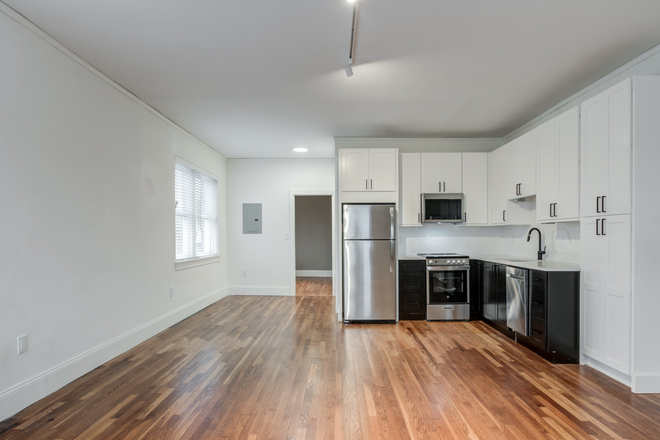 Living room - Furnished 1BR apts-Nassau St-Princeton