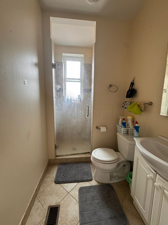 bathroom - Subleasing 1 bed 1bath in a 3b2b apartment