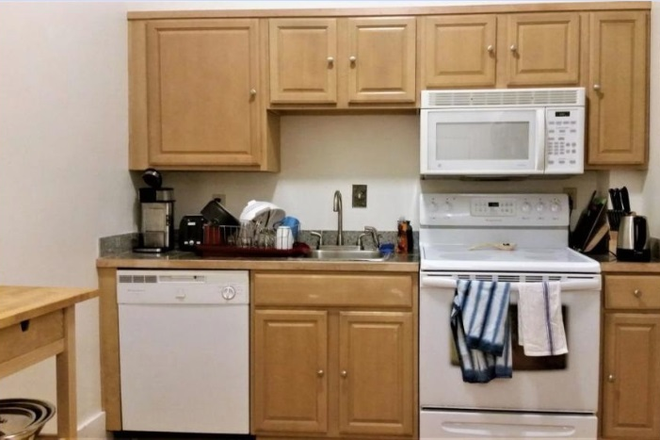 living - LOCATION! 2 BED/1 BATH WITH HEAT AND HOT WATER INCLUDED! Apartments