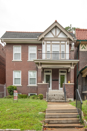 Outside street view - 6025 Kingsbury Ave, St. Louis, MO 63112 Duplex