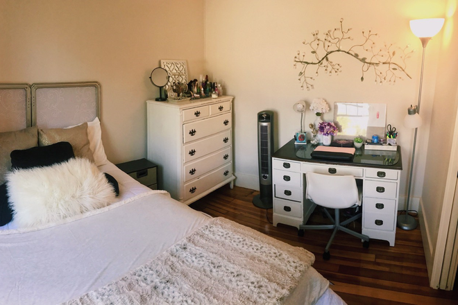 2 of 3 bedrooms - Avail. 7/1/26 High ceilings, wood floors, located in the center of town, tile bathroom Apartments