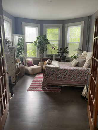 Bedroom (bed included) - 1BR 1st flr Condo (partially furnished, utilities included) w/full basement and private back garden