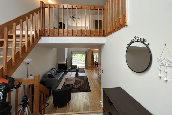 Interior layout - Furnished 2BR thome-Watertown Ct-Princeton