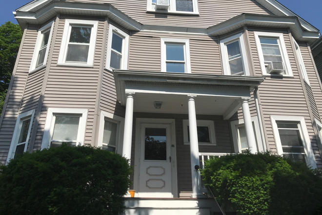 Front of the house. - 46 Dustin St Apartments