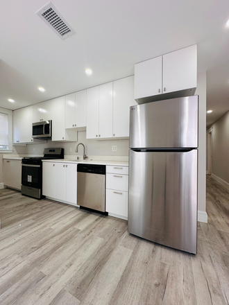 Kitchen - 3 Bedroom Apartment in Savin Hill