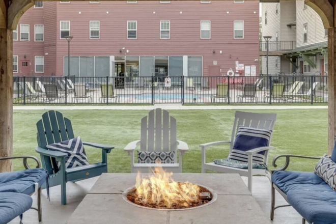 Fire pit - Hannah Lofts and Townhomes