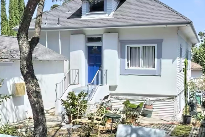 Property is the main house - Renovated 3 bed/2 bath plus office in the heart of South Park!