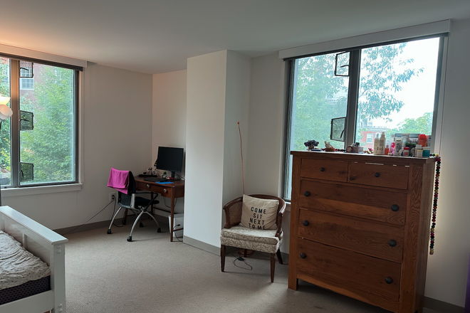 Bedroom - Room Available in 2BR Apartment – Harvard Affiliates Only (Starting December 1)