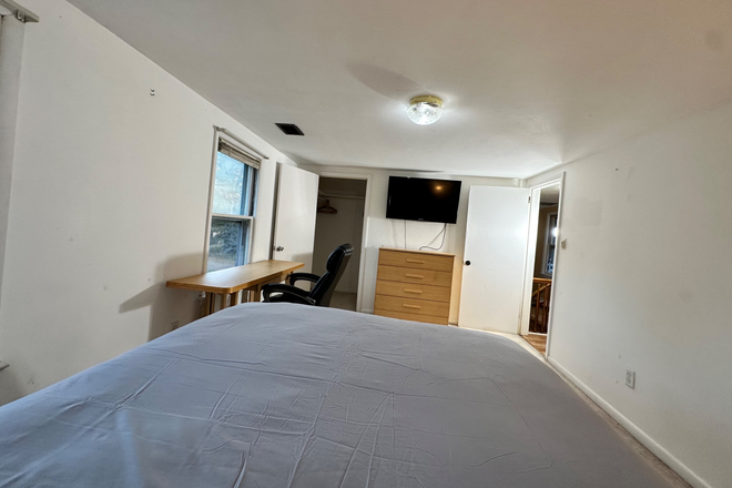 Bedroom - Furnished room for male-Clarksville Rd-Princeton Junction House
