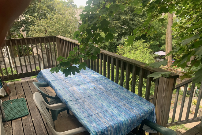 Porch - Bedroom in Apartment for Rent
