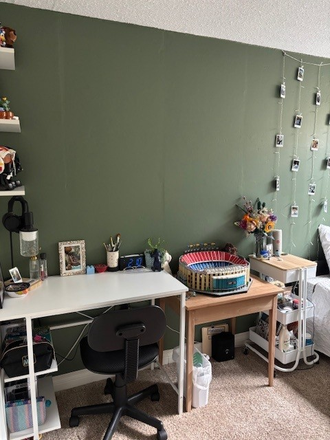 Bedroom - House near campus