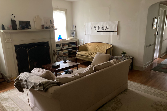 living room - 3BR home-Murray Place-Princeton