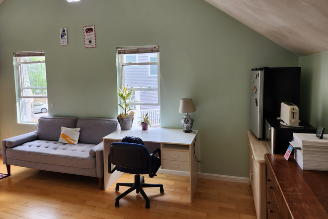 Bedroom - UPPER-LEVEL ATTIC LOFT · 260 sq ft (12′×22′) · 15-m. walk to Brandeis "Crescent St" Brandeis Shuttle