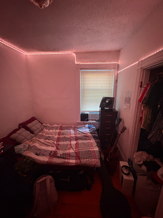 Bedroom - Medium Room in Apartment with Balcony