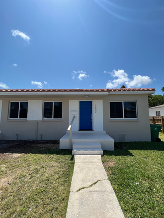 Front Door - New, Cozy 2/1 Apartment in Coral Gables