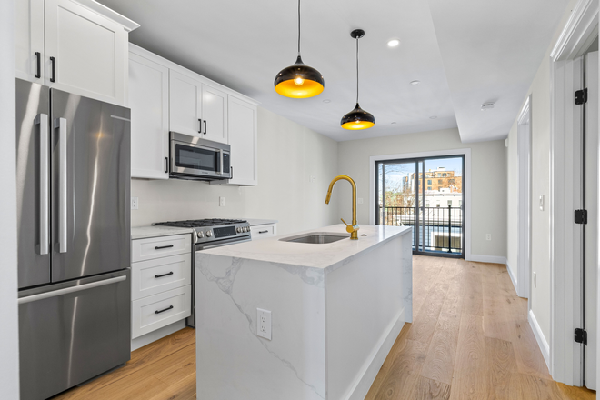 Kitchen - 4 Bed 2 bath - NO BROKER FEE!!