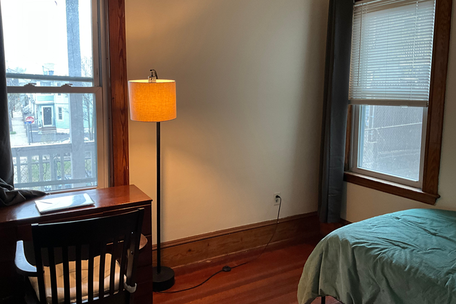 Bedroom 3 - 1-Bedroom Inman Sq summer sublet $1000 rent (June, July August) Apartments