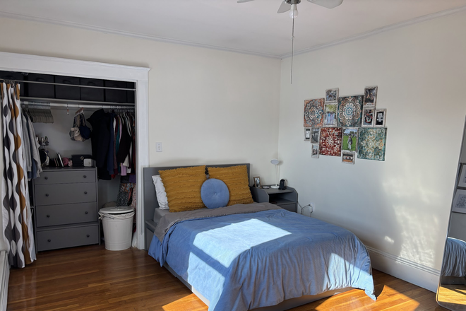 Bedroom #3 - ROOM available June 1st to Aug 31st 2026 Walk to TUFTS or PORTER SQUARE Apartments