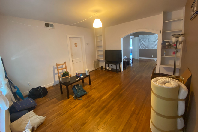 Living room - Fully Furnished Downstairs Unit of Duplex Within Walking Distance of Rice University