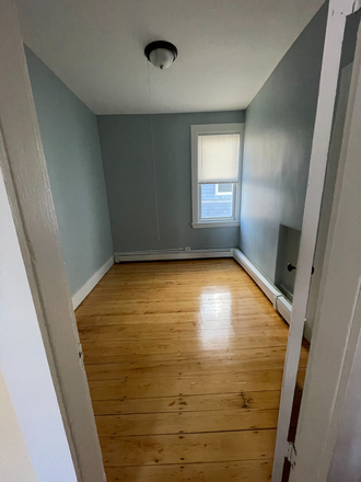 Bedroom - Chestnut Ave, 1 Bedroom In Newly Renovated Apartment, JP Center Minutes From Orange Line