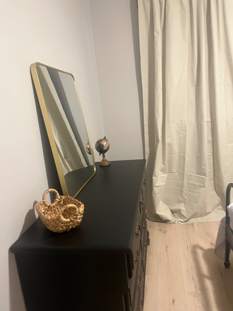 Bedroom B - Room for Rent (3 mi from TAMU)