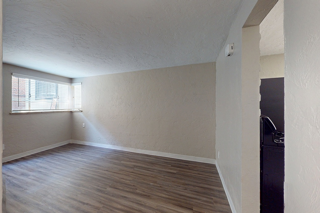 Photo - Brittany Manor Apartments